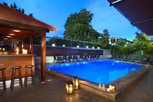 4 YOU APARTMENTS Bars