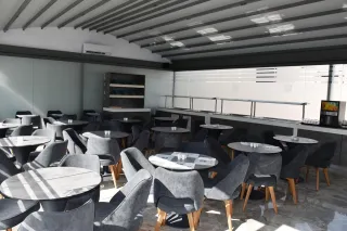 4 YOU BOUTIQUE Restaurants