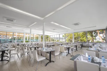 A GOOD LIFE UTOPIA FAMILY RESORT (ex.WATER PLANET) Restaurants