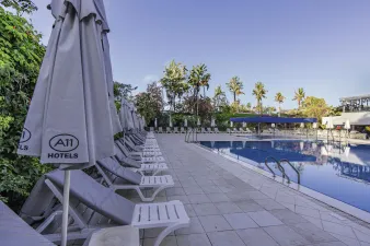 A11 HOTEL OBAKOY Pools & Beach