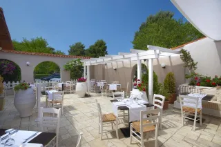 ACROTEL ATHENA PALLAS Restaurants