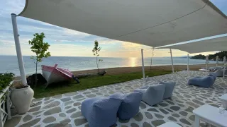 ACROTEL LILY ANN BOUTIQUE Pools & Beach