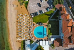 ACROTEL LILY ANN BOUTIQUE Pools & Beach