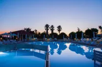 ACROTEL LILY ANN VILLAGE HOTEL Pools & Beach