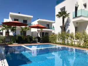ACROTEL PORTO BRAVA LUXURY VILLAS Pools & Beach