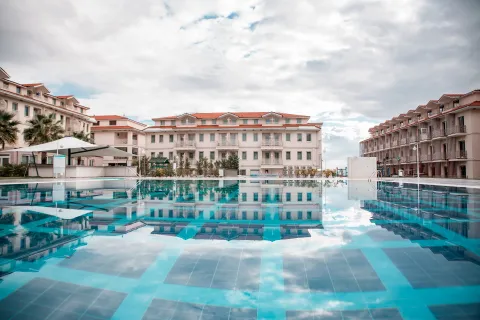 ADEMPIRA TERMAL - SPA Pools & Beach