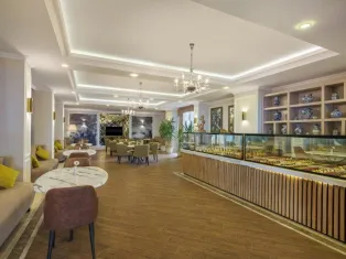 ADIN RESORT HOTEL Restaurants