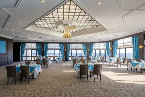 ADORA RESORT HOTEL Restaurants