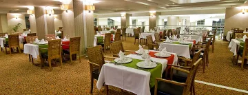 ADRINA TERMAL HOTEL HEALTH AND SPA Restaurants