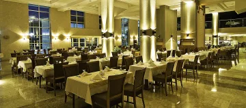 ADRINA TERMAL HOTEL HEALTH AND SPA Restaurants