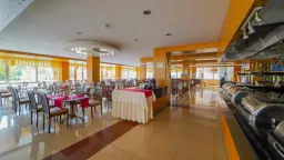 AES CLUB HOTEL Restaurants
