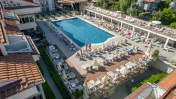 AES CLUB HOTEL Pools & Beach
