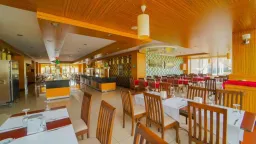 AES CLUB HOTEL Restaurants