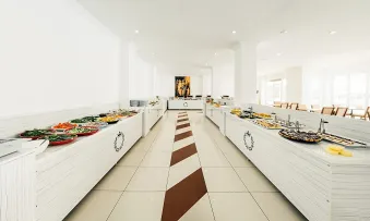 AFYTOS OREN BEACH PRESTIGE Restaurants