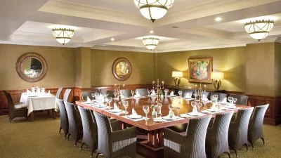 AKKA HOTELS ANTEDON Restaurants