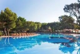 AKKA HOTELS ANTEDON Pools & Beach