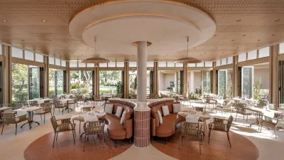 AKKA HOTELS ANTEDON Restaurants
