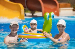 AKKA HOTELS CLAROS Pools & Beach