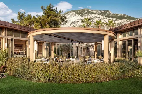 AKKA HOTELS CLAROS Restaurants