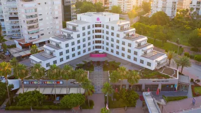 AKRA V HOTEL General Images