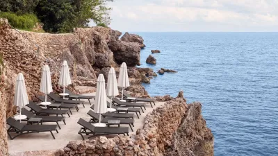 AKRA V HOTEL Pools & Beach