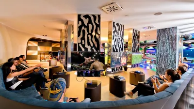 AKRA V HOTEL Activities