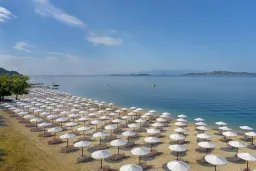 AKRATHOS HOTEL Pools & Beach