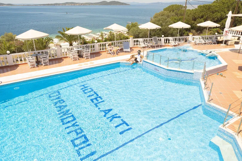 AKTI OURANOUPOLI BEACH RESORT Pools & Beach