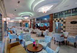ALAIYE KLEOPATRA HOTEL Bars