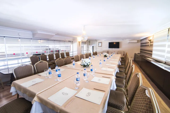 ALAIYE KLEOPATRA HOTEL Meetings