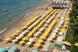 ALAIYE RESORT - SPA HOTEL Pools & Beach