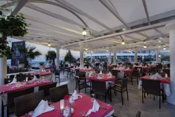 ALBA QUEEN HOTEL Restaurants
