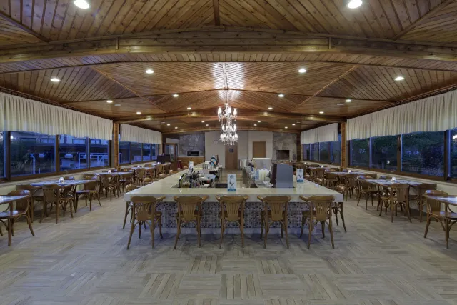 ALBA RESORT HOTEL Restaurants