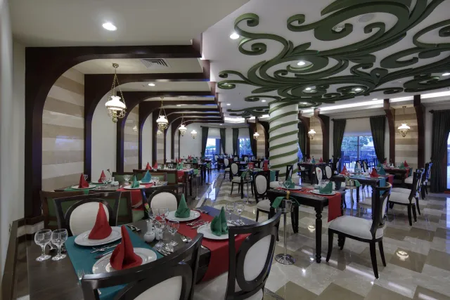 ALBA RESORT HOTEL Restaurants