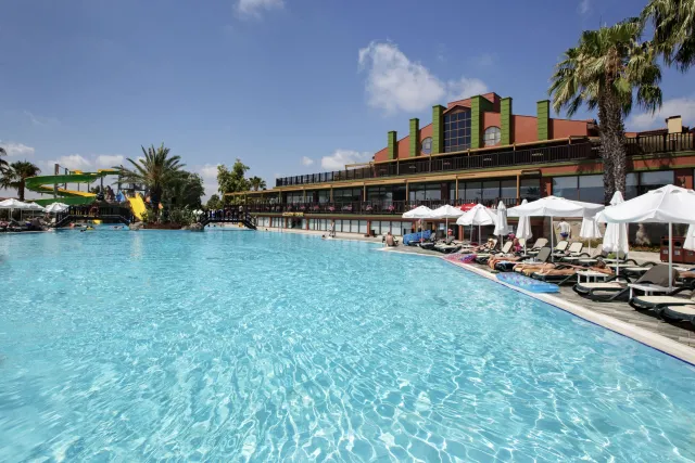 ALBA RESORT HOTEL Pools & Beach