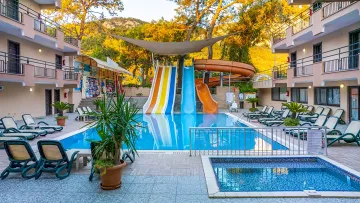ALERIA BELPORT BEACH HOTEL Pools & Beach