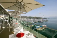 ALESTA YACHT HOTEL Restaurants