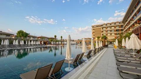 ALETRIS DELUXE HOTEL - SPA Pools & Beach