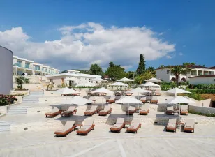 ALEXANDRA ELEGANCE HOTEL Pools & Beach