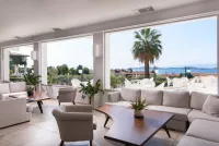 ALEXANDROS PALACE HOTEL AND SUITES Bars