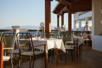 ALEXANDROS PALACE HOTEL AND SUITES Restaurants