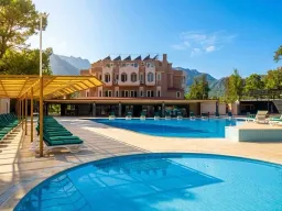 ALEXIUS BEACH HOTEL