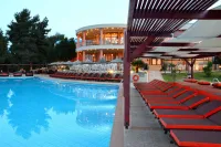 ALIA PALACE LUXURY RESOT HOTEL - VILLAS ADULT ONLY 16+ Pools & Beach