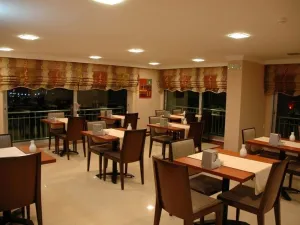 ALKAN HOTEL Restaurants