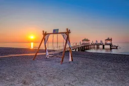 AMARA COMFORT RESORT Pools & Beach