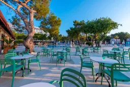 AMARA COMFORT RESORT Bars
