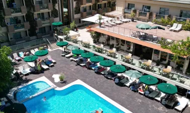 AMBASSADOR HOTEL Pools & Beach