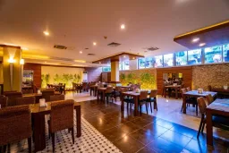 AMBASSADOR HOTEL Restaurants