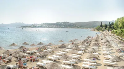AMBROSIA HOTEL BEACH - SPA Pools & Beach