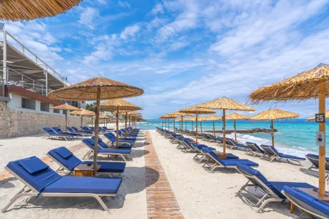 AMMON ZEUS LUXURY BEACH HOTEL Pools & Beach
